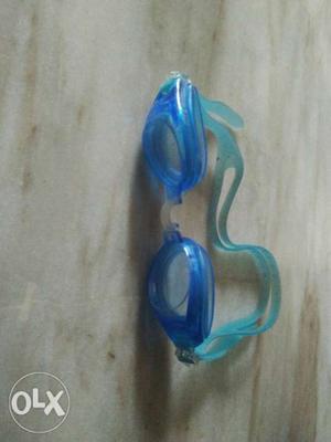 New swim goggles