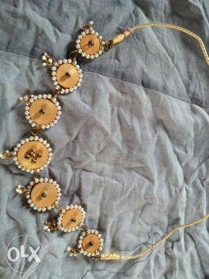 Quilling neck peace(gold coated) pearls