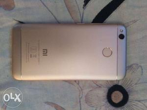 Redmi 4 Looking gud conditions bill box available