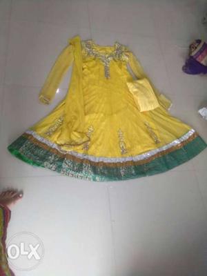 Women's Yellow And Green Sari