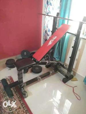 Adjustable jym bench new condition with 32 kg