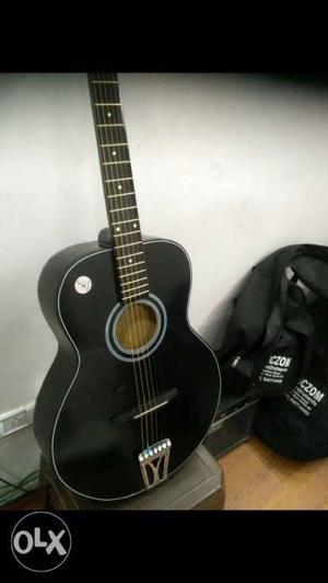 Black hollow acoustic guitar 8..1, very