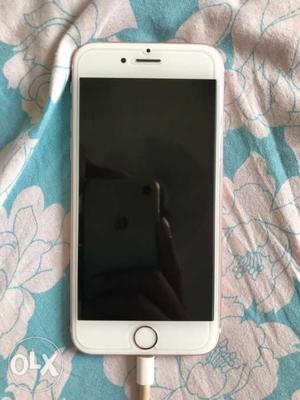 Iphone 6s, rose gold, 16gb, mint condition, out