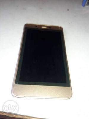 Micromax  month phone 4" screen