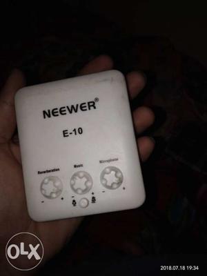 Neewer 700 soundcard for recording vocals under warranty