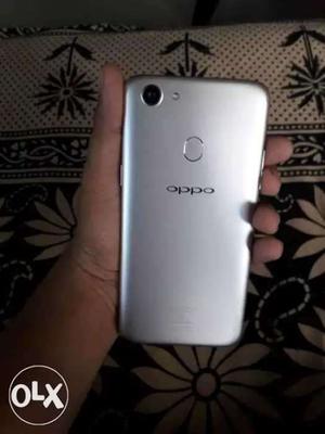 Oppo f5 4 gb 32 gb new only 1 month with paper