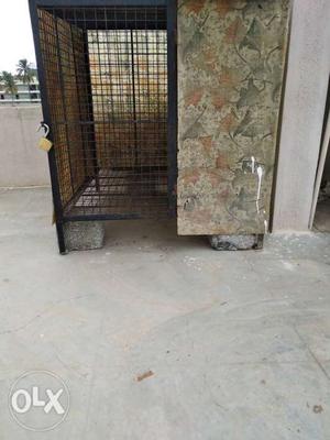 Dog cage for sale price slightly negotiable coz