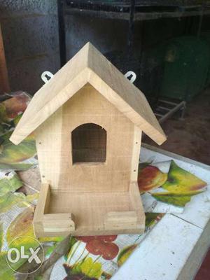 Mountable wooden bird house nest (free home