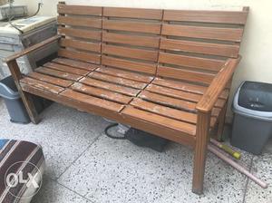 Patio Bench comes with a table