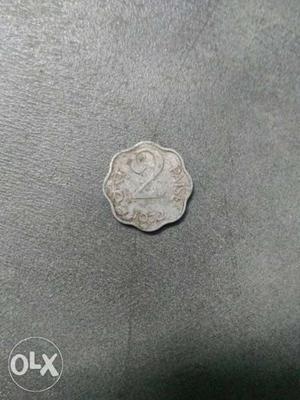 Scalloped Edge Round Gray 2 Indian Paise Coin