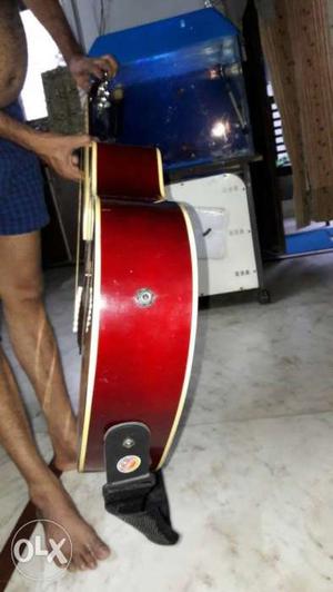 Want to sell my almost new semi acoustic kaps st-
