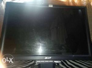 Acer lcd full ok condition urhent sell