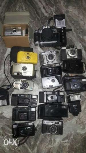 Antique camera good running condition urgent for