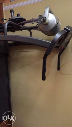 Cosco 4 HP Auto Incline Motorised Treadmill