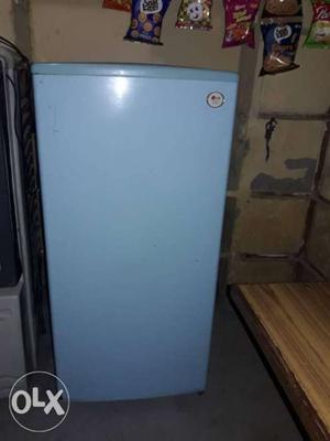 LG company freege very good condition 180 liter