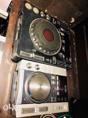 Pionneer cdj players want to sell