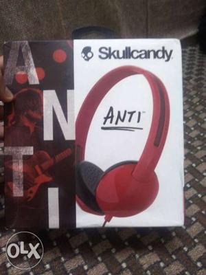 Price  skyllcandy headphone brand new sealed