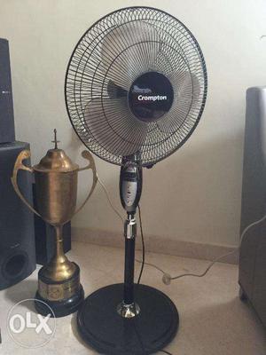Selling two fans - a pedestal and a tabletop fan
