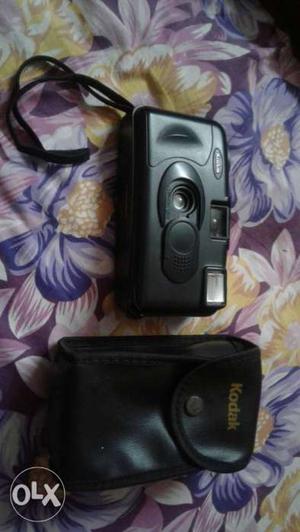 This is kodak Cammara. with cover