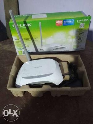 White TP-LINK Wireless Router With Box
