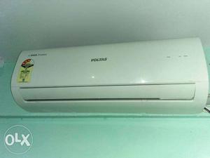 2 yers old Voltas ac 1 tone 3 star with remote