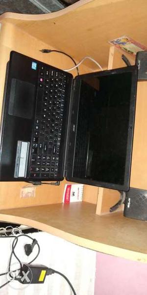 Acer laptop i3 2 gb ram ddr gb hard disk