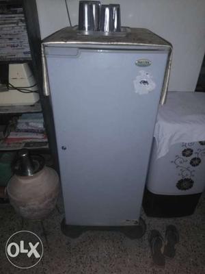 Allwyn fridge.. excellent condition..no need to