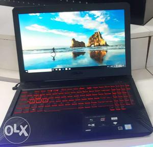 Asus et gaming laptop in like new condition