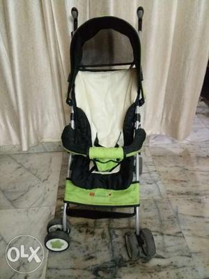 Baby light weight stroller Very easy to handle