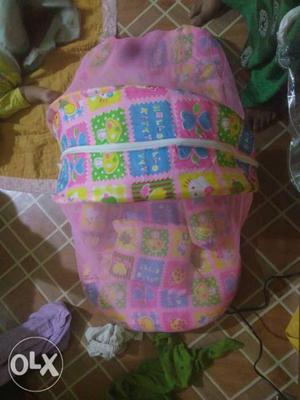 Baby net. I hv one more that why I sell