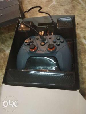Black And Gray Xbox One Controller