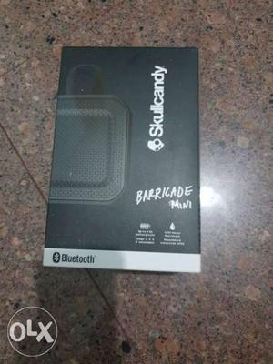 Black Skullcandy Bluetooth Earpiece Box