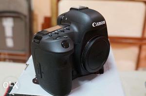 Canon Eos 5d Mark Iv Dslr Camera With mm Lens.
