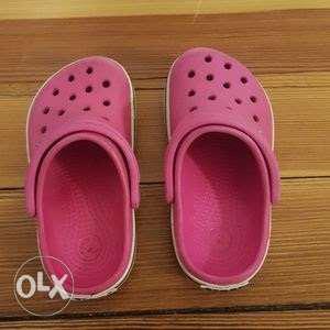 Crocs size 6 hot pink color 1month old