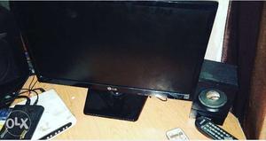 Desktop computer in mint condition with tv tuner