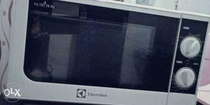 Electrolux 20 Liter Black And White Microwave Oven