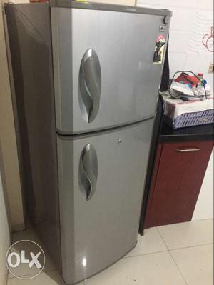 LG -220 ltr in very good working condition..