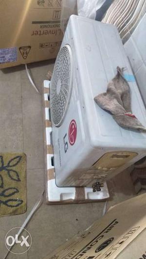 LG 2ton Ac dual inverter only few days used