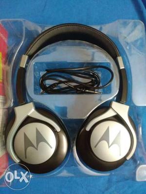 MOTOROLA PULSE MAX Headphones Less Used; Good Condition