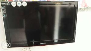 New condition Samsung 32 inch lcd