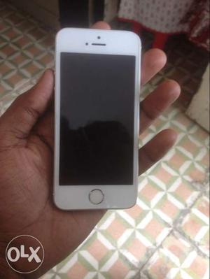 Ony us by 6to 7 manth good condition and 16 gb