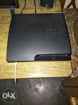 Ps3 in excellent condition 320 gb with 17