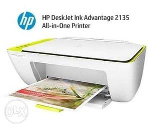 White HP DeskJet Ink Advantage Printer