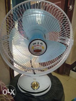 2 days fan in best condition with warrenty for 1