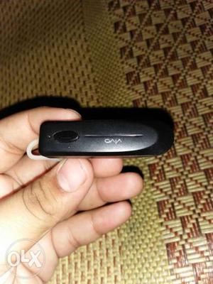 Black Vivo Bluetooth Headset