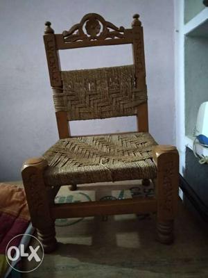 Ethentic looks of 4 nos. of wooden chairs