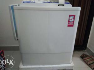 Godrej 6.2 semi automatic washing machine for urgent sell