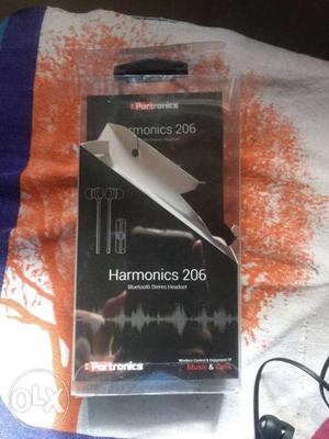 Harmonics 206 wireless earphones 1 month old,with