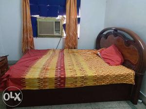 King size bed.. one year old, in godd condition