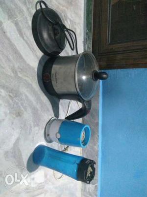 Morphy Richards Kettle and a small mixer in good
